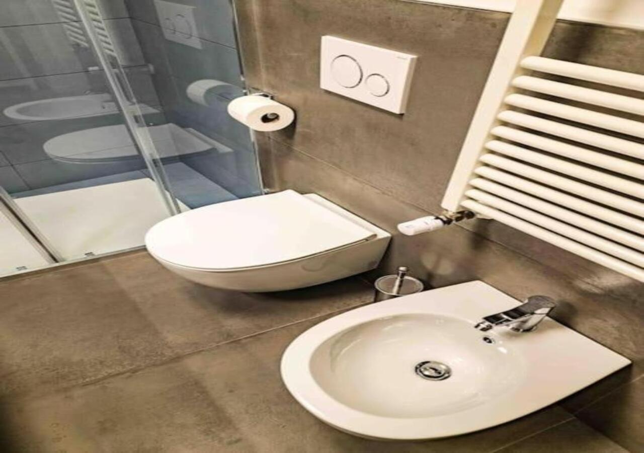 Savona Apartment Милано Екстериор снимка